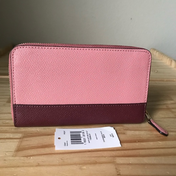 Coach wallet🎈🎈 - Picture 2 of 7